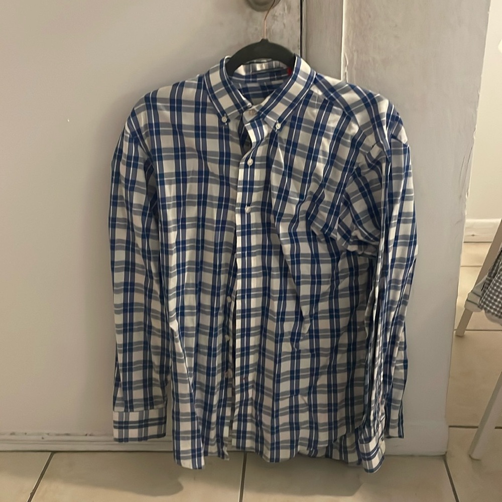 IZOD Collared Dress Shirt (Blue and White Stripes)